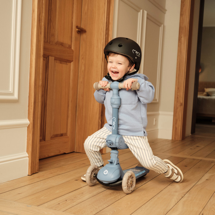 MoMi DEBE 2in1 ride-on and scooter BLUE