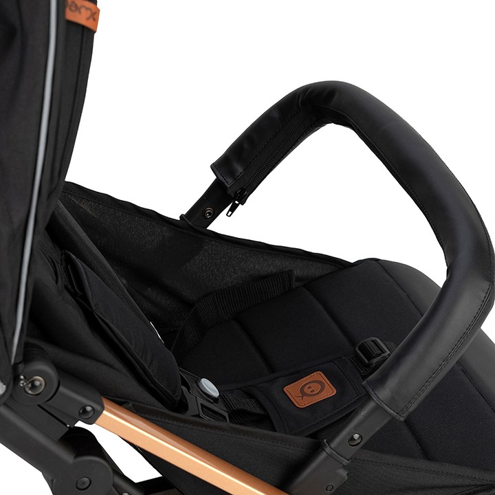 MoMi ESTELLE GOLD stroller BLACK