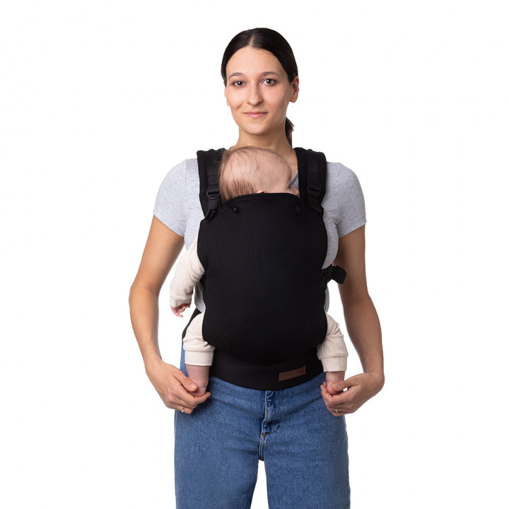 MoMi COLLETE LOVE ergonomic baby carrier