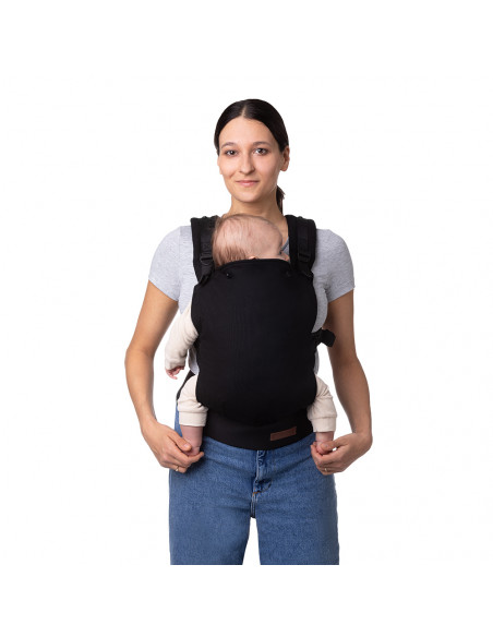 MoMi COLLETE LOVE ergonomic baby carrier