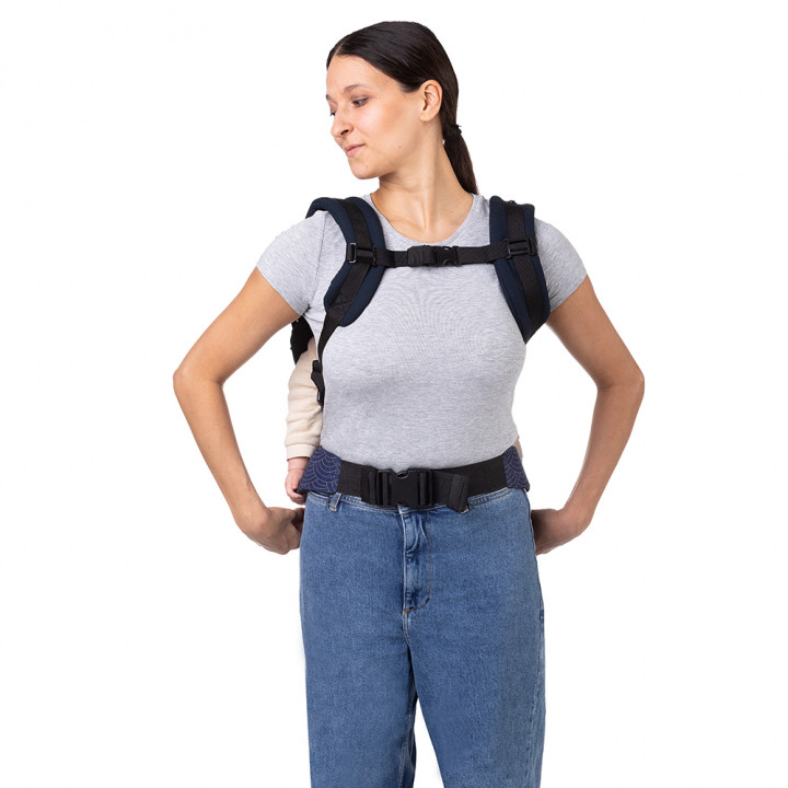 MoMi COLLET ergonomische Babytrage DUNKELBLAU