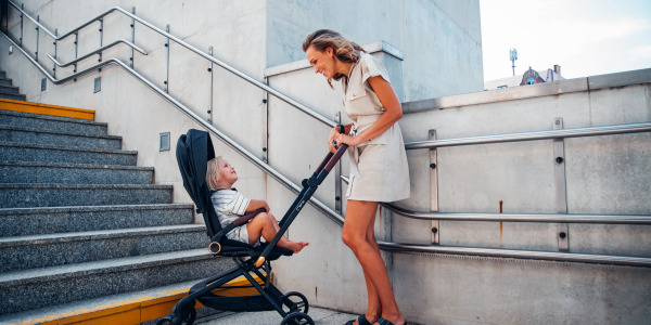 Pleasant travels with your baby with strollers from MoMi.